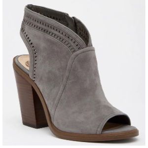 Vince Camuto Gray Suede Open-Toe Cutout Ankle Booties, 6.5